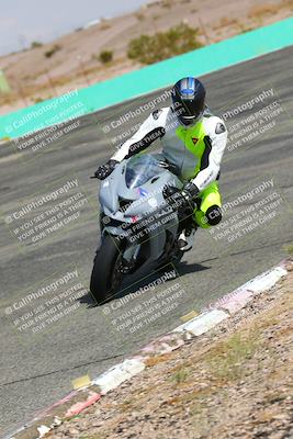 media/Oct-15-2022-TrackXperience (Sat) [[8f70b8b0be]]/Group 2/session 4 turn 1/